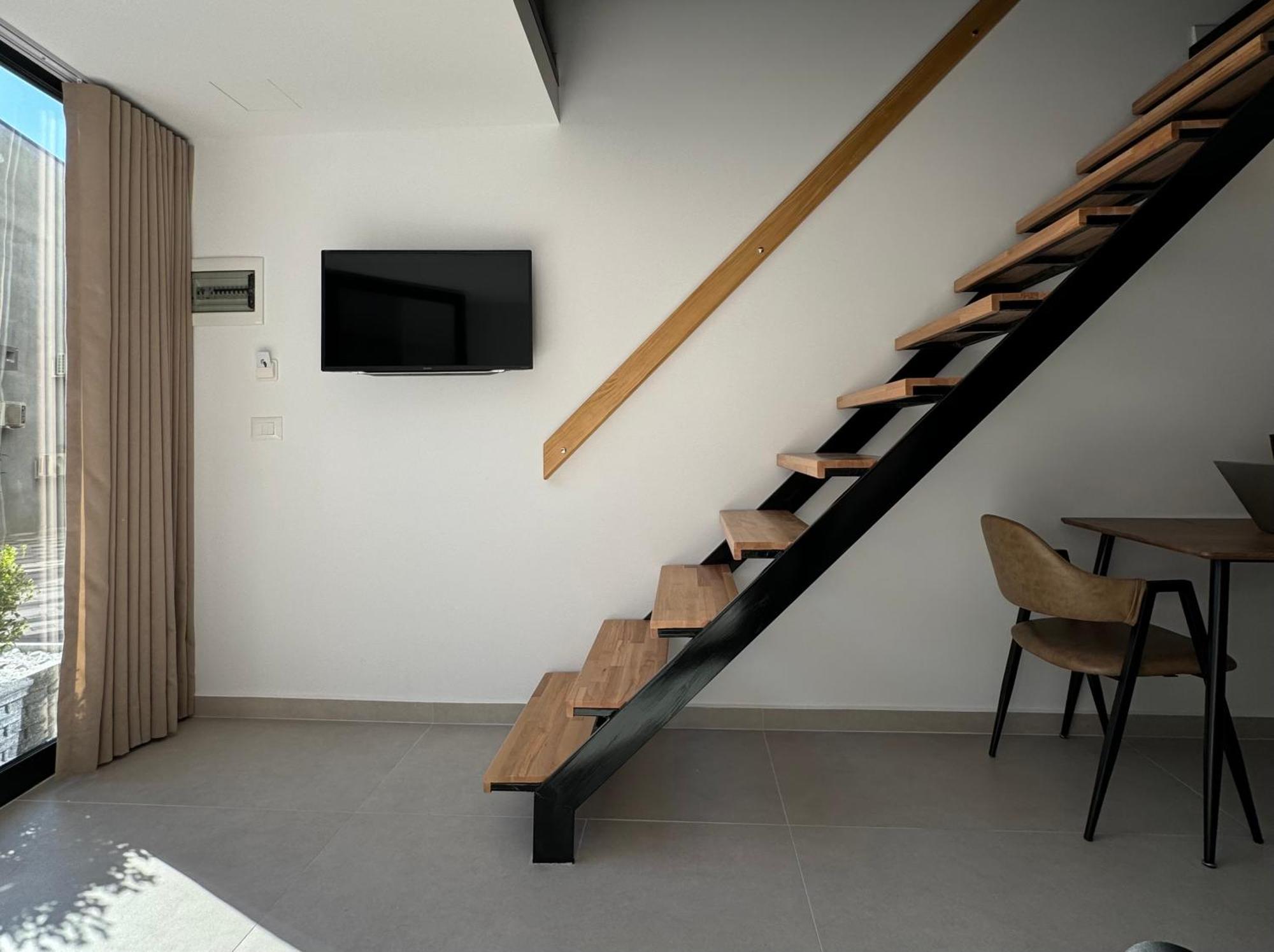 Apartment Essentia
